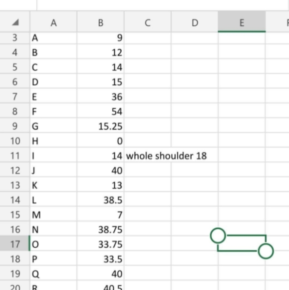 Lace wedding gown - Picture 4 of 8